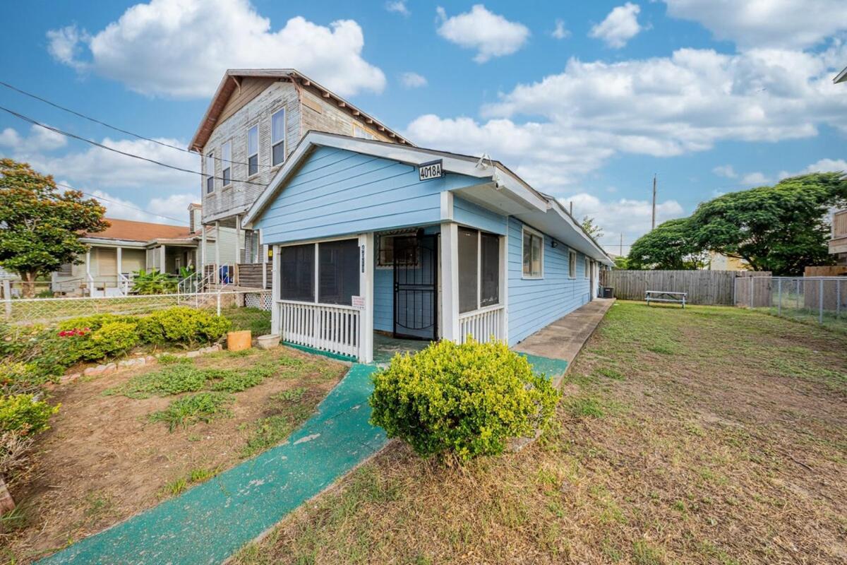 4018A Cozy Home Near Beach Galveston Cruise Eksteriør billede